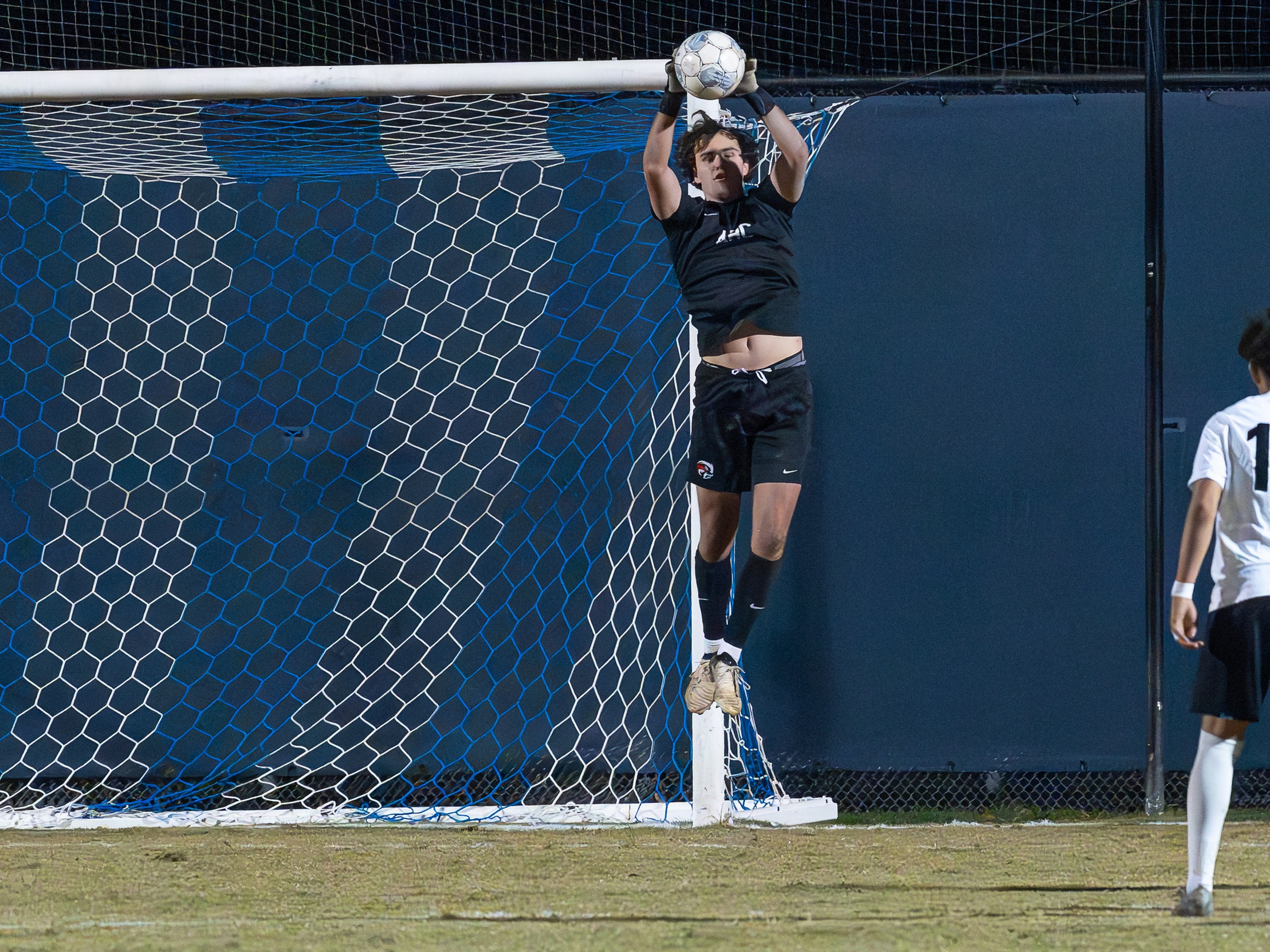 Men's Soccer Season Comes to an End in the First Round of the Playoffs