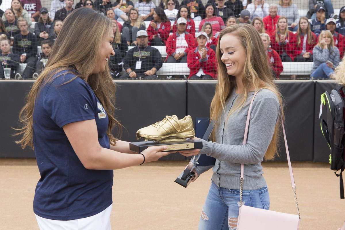 Kayla receiving Golden Shoe