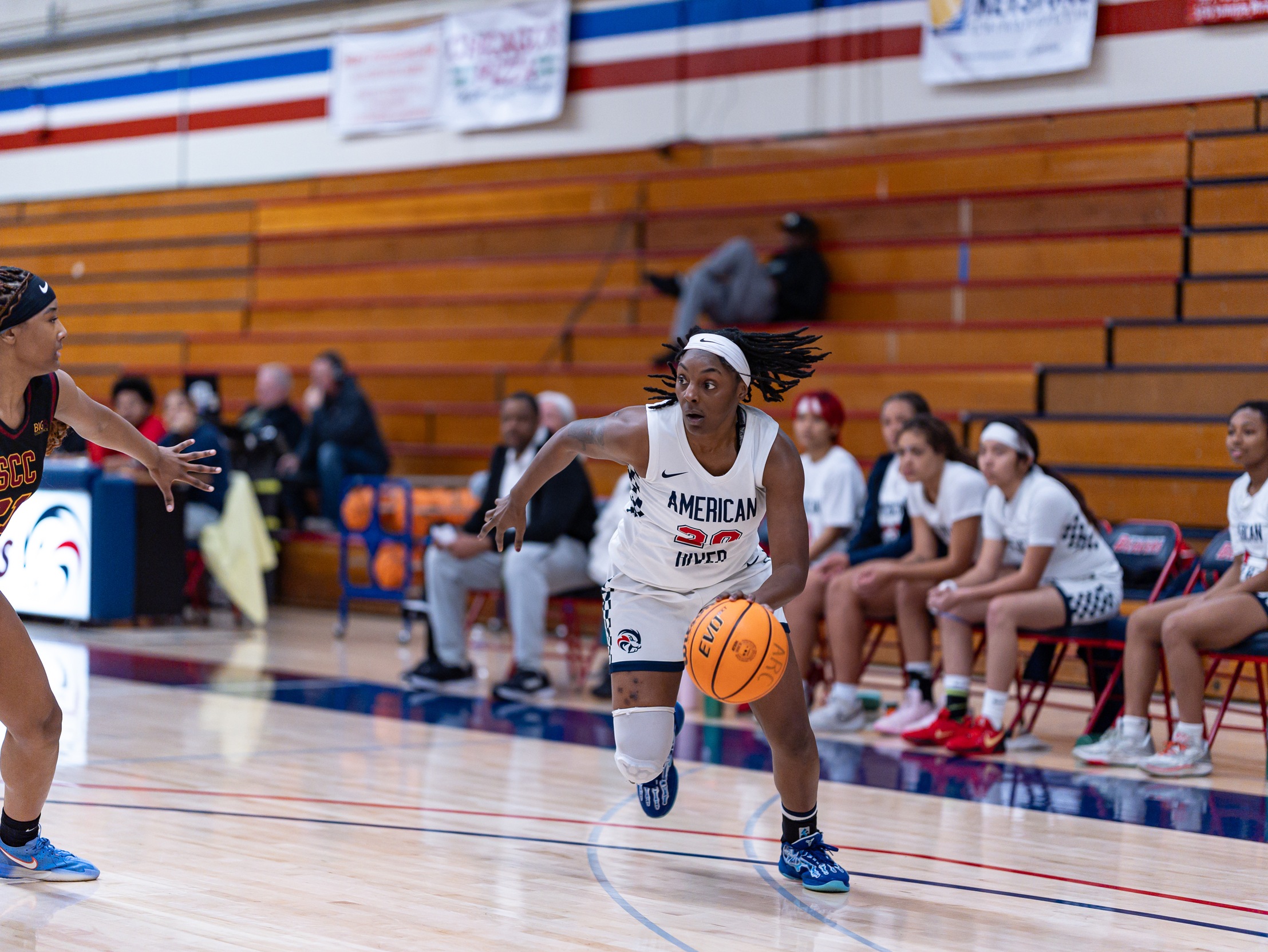 Women's Basketball Defeats Crosstown Rival Sacramento City College